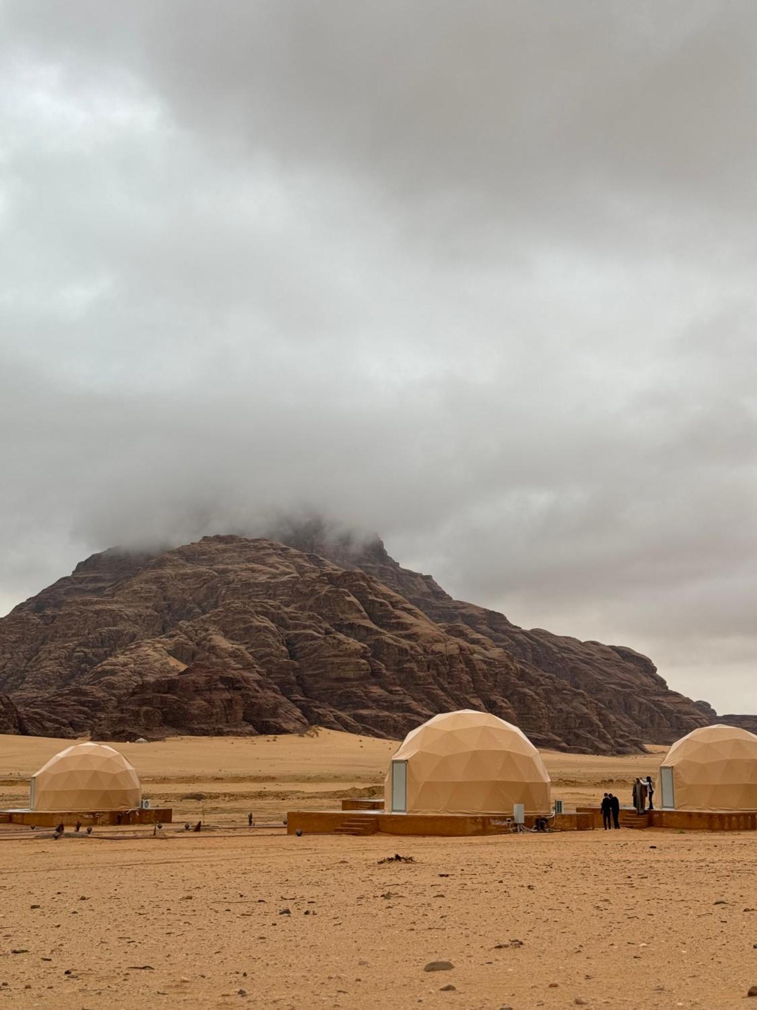 Wadi Rum Anwar Luxury Camp Eksteriør bilde