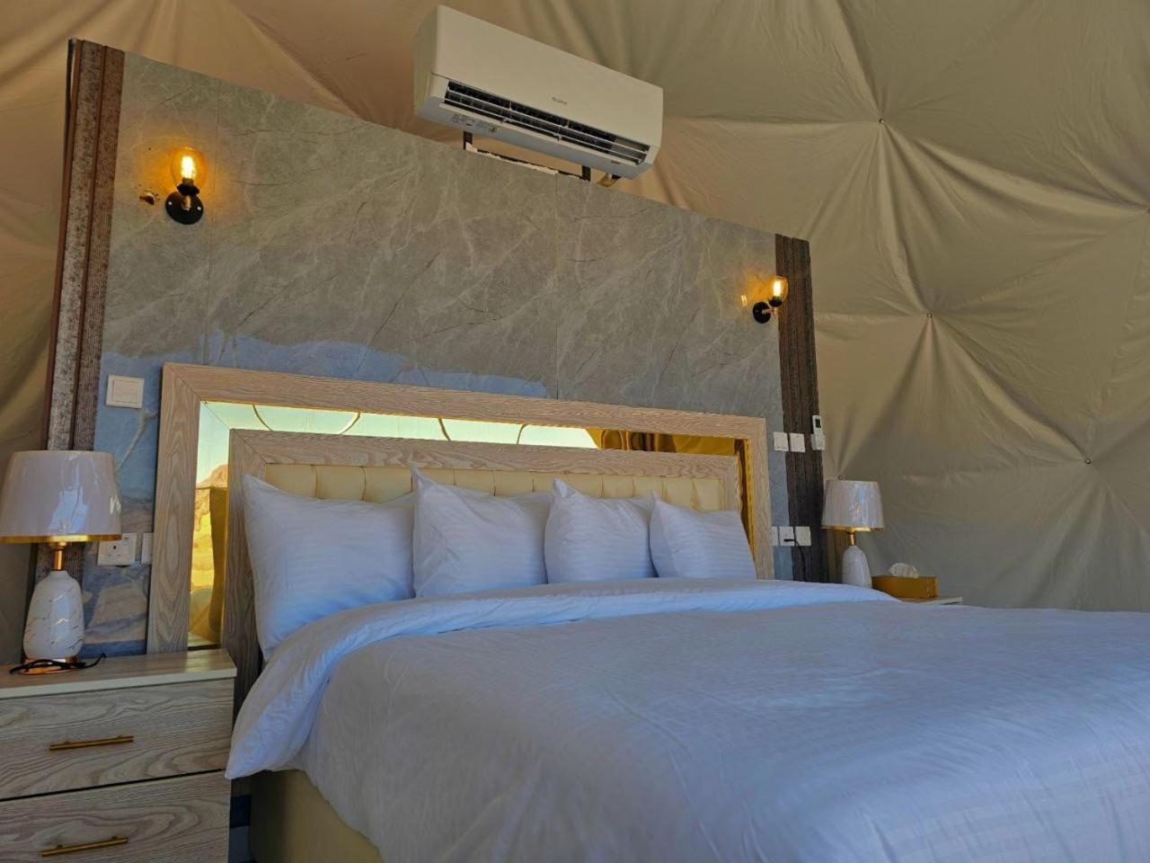 Wadi Rum Anwar Luxury Camp Eksteriør bilde